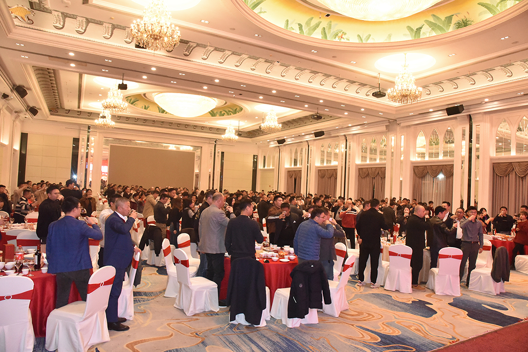 骐骥驰骋，星耀匠造丨度高酒店家具2025团年晚宴圆满落幕