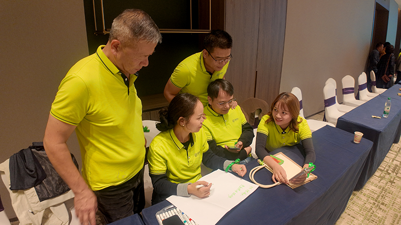 度高酒店家具2025年度团建之拓展游戏环节