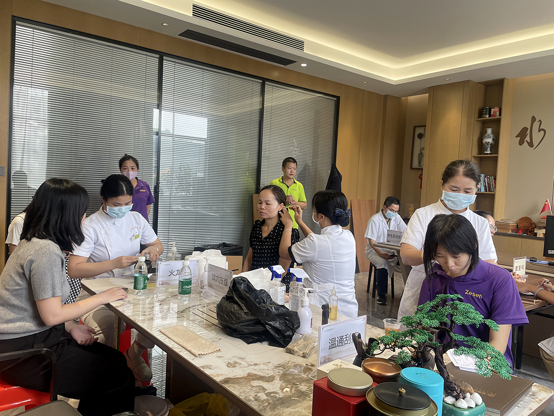 秋季养生正当时，医企同心送安康