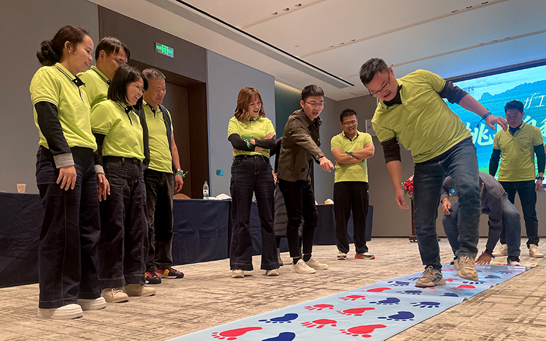 度高酒店家具2025年度团建之拓展游戏环节