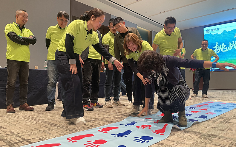 度高酒店家具2025年度团建之拓展游戏环节