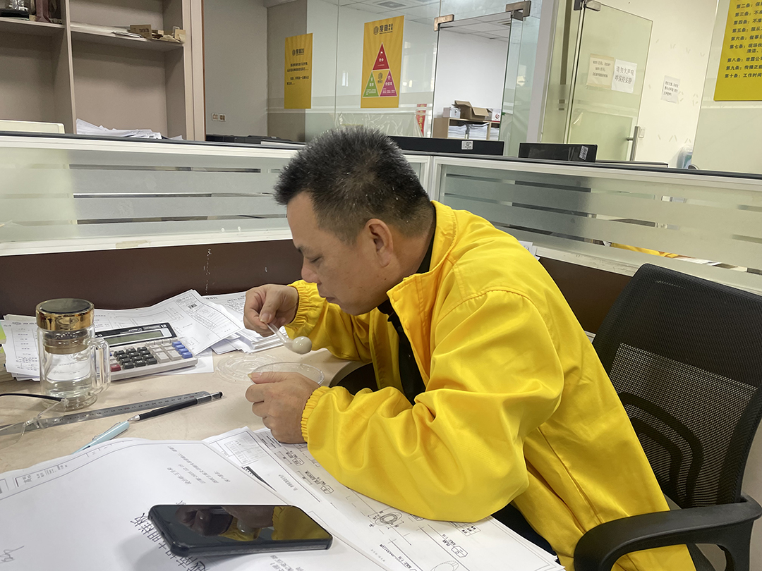 家具厂员工福利 - 冬至暖心汤圆