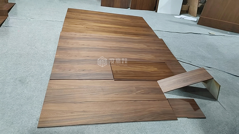 度高为喀纳斯禾木英迪格酒店定制公区固装家具