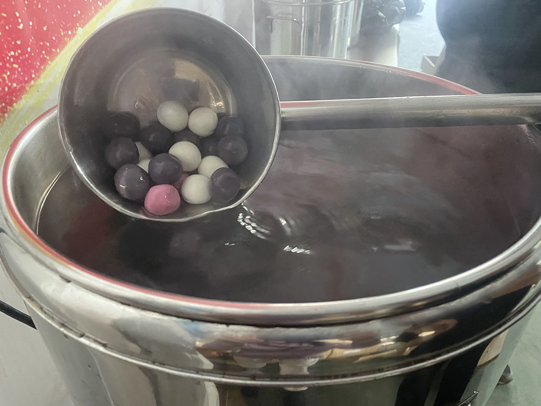 冬至福至，温暖备至丨度高酒店家具为员工派送暖心汤圆