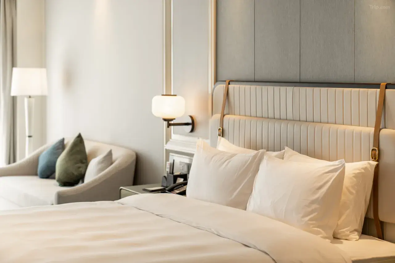 度高为厦门国际会展酒店量身打造客房家具